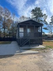 21513 W Hammond Drive, Porter, TX 77365