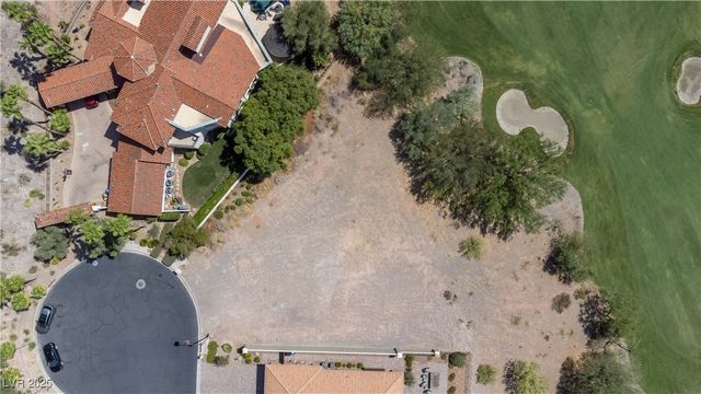 1 Rue De Chateau Place, Henderson, NV 89011