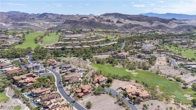 1 Rue De Chateau Place, Henderson, NV 89011