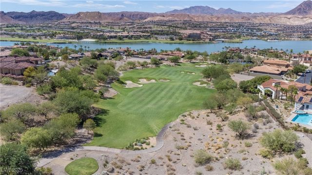 1 Rue De Chateau Place, Henderson, NV 89011