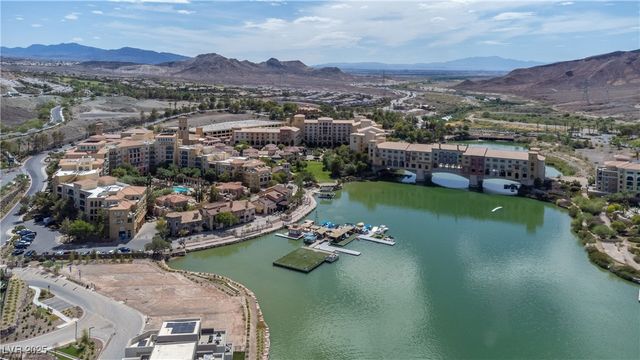 1 Rue De Chateau Place, Henderson, NV 89011