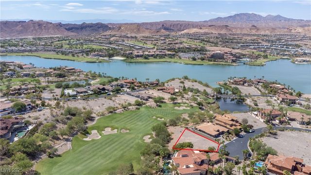 1 Rue De Chateau Place, Henderson, NV 89011