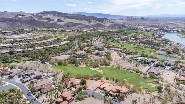 1 Rue De Chateau Place, Henderson, NV 89011