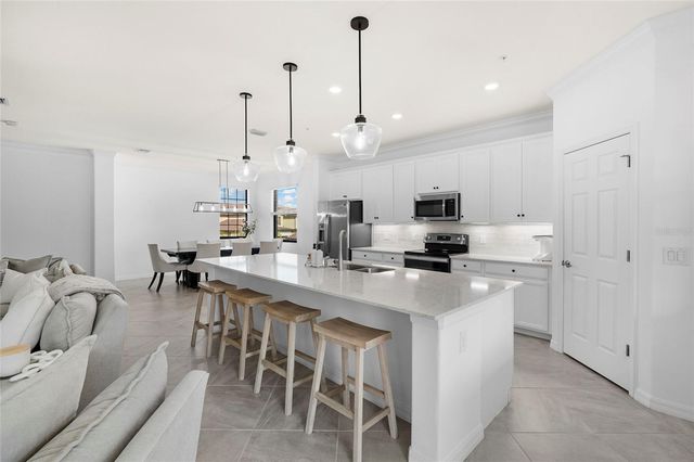 12490 GHIBERTI CIRCLE 201, Venice, FL 34293