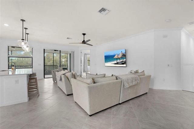 12490 GHIBERTI CIRCLE 201, Venice, FL 34293