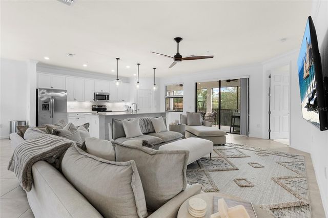 12490 GHIBERTI CIRCLE 201, Venice, FL 34293