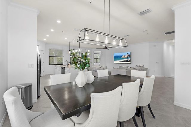 12490 GHIBERTI CIRCLE 201, Venice, FL 34293