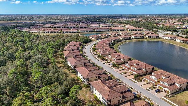 12490 GHIBERTI CIRCLE 201, Venice, FL 34293