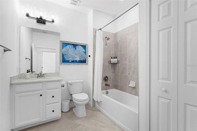 12490 GHIBERTI CIRCLE 201, Venice, FL 34293