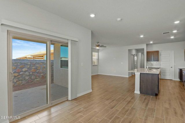 5785 LAS RAMBLAS Avenue, El Paso, TX 79934