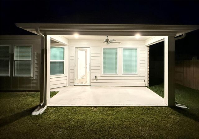 3339 Silvery Bryum Drive, Rosenberg, TX 77471