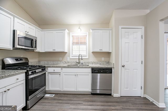 3841 Greenbrook Drive, Douglasville, GA 30135