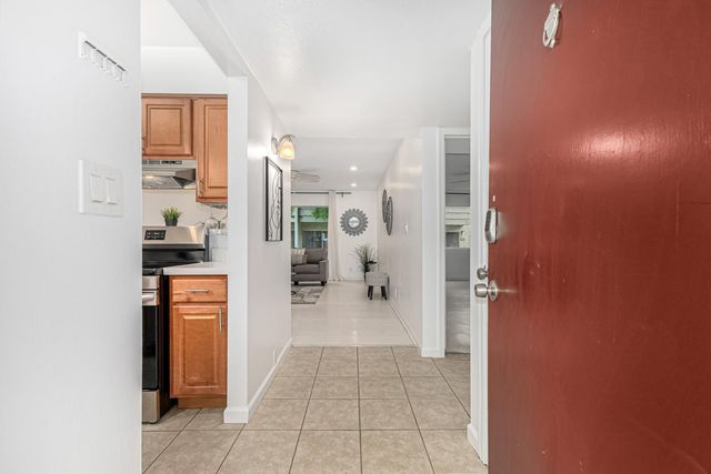 4630 N 68th Street Unit 275, Scottsdale, AZ 85251