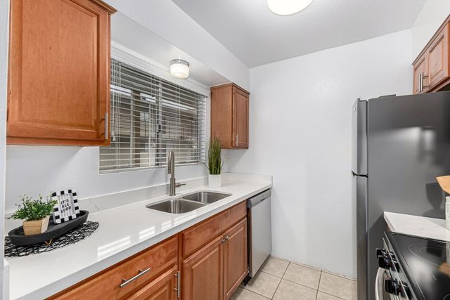 4630 N 68th Street Unit 275, Scottsdale, AZ 85251