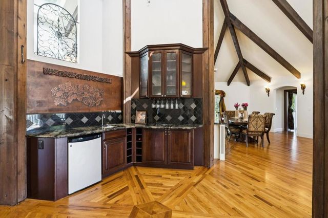 21220 Blue Hills Lane, Saratoga, CA 95070