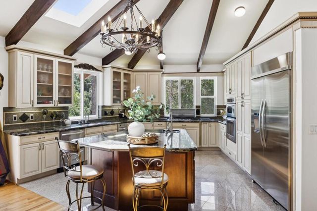 21220 Blue Hills Lane, Saratoga, CA 95070