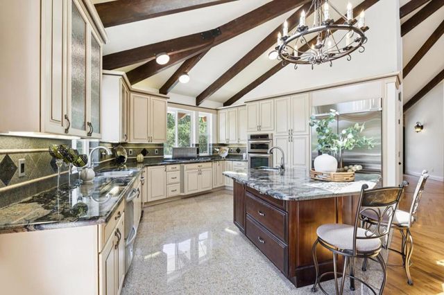 21220 Blue Hills Lane, Saratoga, CA 95070