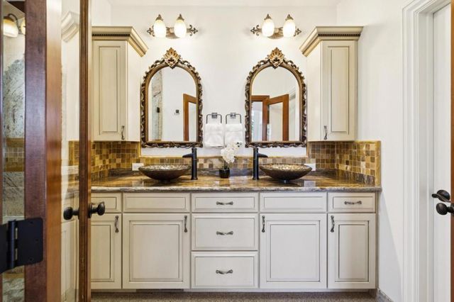 21220 Blue Hills Lane, Saratoga, CA 95070