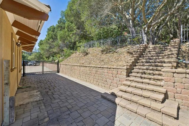 21220 Blue Hills Lane, Saratoga, CA 95070