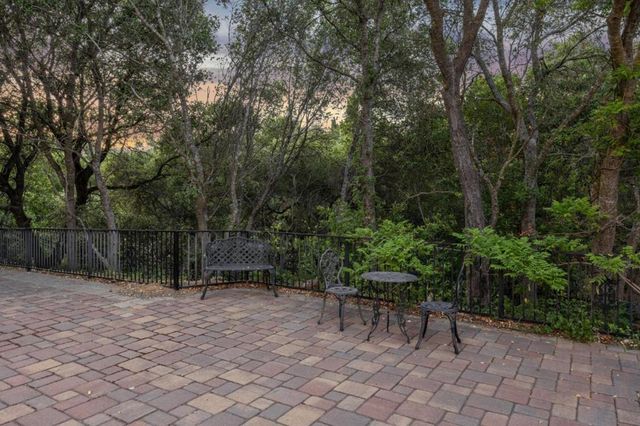 21220 Blue Hills Lane, Saratoga, CA 95070