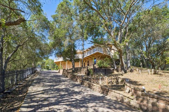 21220 Blue Hills Lane, Saratoga, CA 95070
