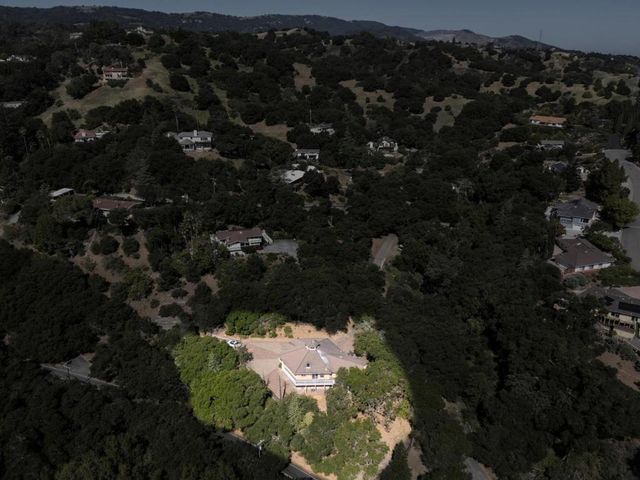 21220 Blue Hills Lane, Saratoga, CA 95070