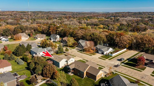 2743 Pinewood Ridge Drive SE, Rochester, MN 55904