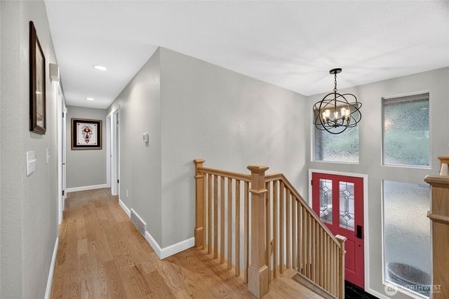 2315 SW 118th Court, Burien, WA 98146