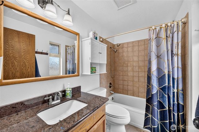2315 SW 118th Court, Burien, WA 98146