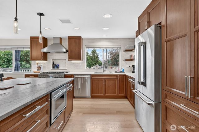 2315 SW 118th Court, Burien, WA 98146