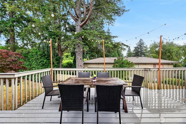 2315 SW 118th Court, Burien, WA 98146