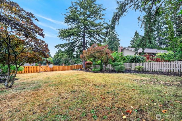 2315 SW 118th Court, Burien, WA 98146