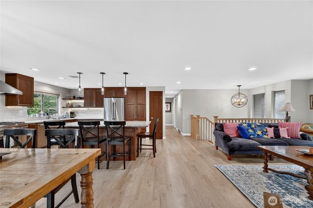 2315 SW 118th Court, Burien, WA 98146
