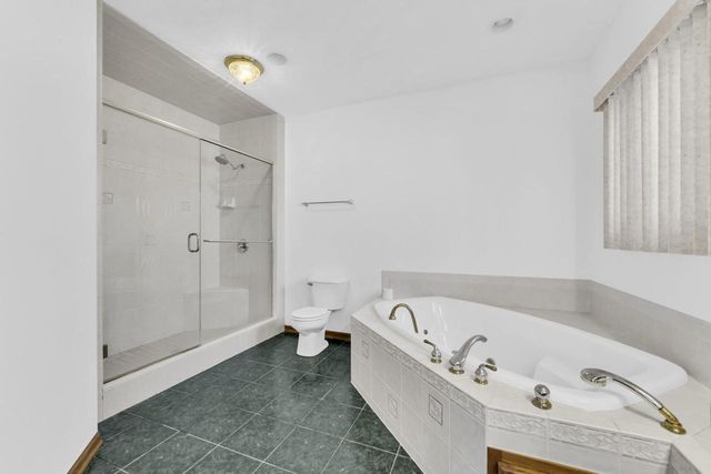 N65W15278 Blue Heron DRIVE, Menomonee Falls, WI 53051