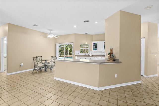 28 MONTAUK LANE, Palm Coast, FL 32164