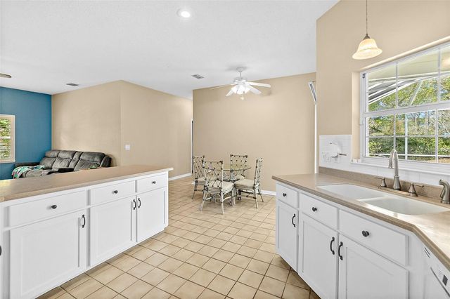 28 MONTAUK LANE, Palm Coast, FL 32164