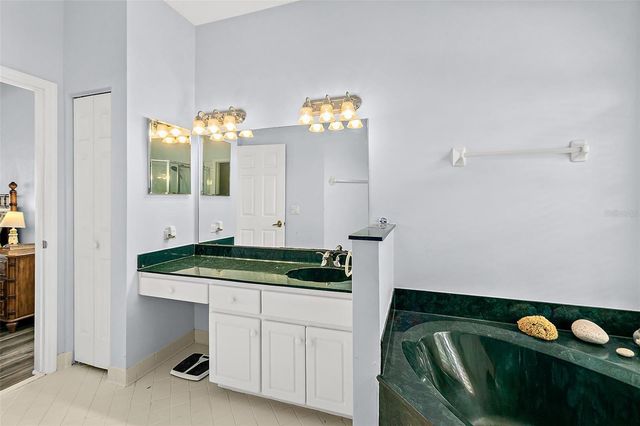 28 MONTAUK LANE, Palm Coast, FL 32164