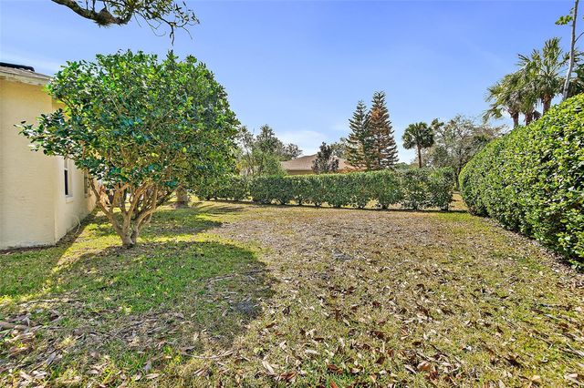 28 MONTAUK LANE, Palm Coast, FL 32164