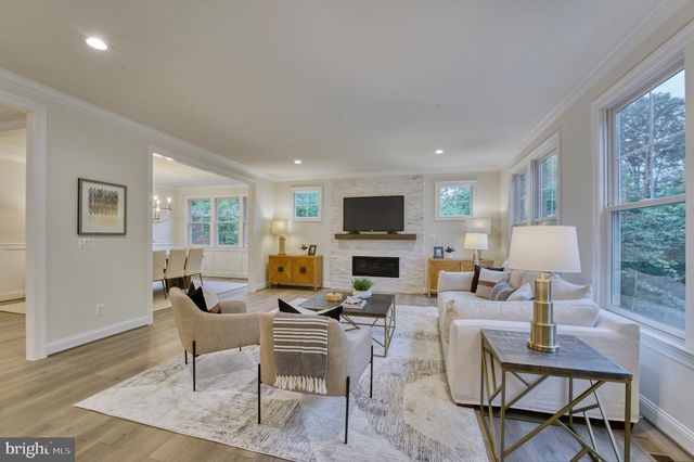 2236 LAUREL RIDGE RD, Vienna, VA 22181