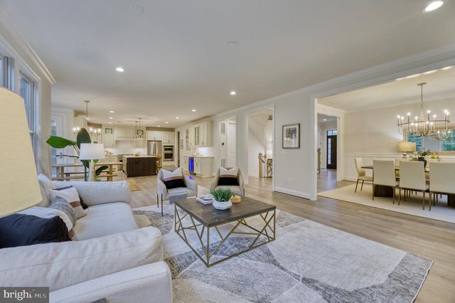 2236 LAUREL RIDGE RD, Vienna, VA 22181
