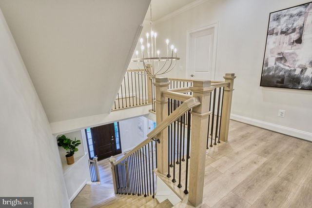 2236 LAUREL RIDGE RD, Vienna, VA 22181