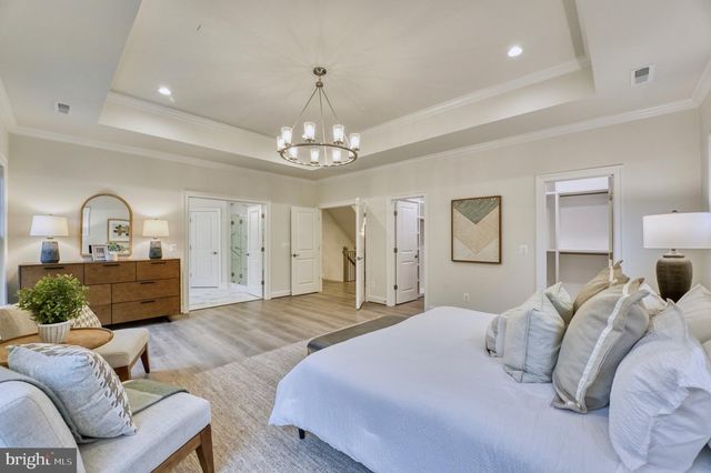 2236 LAUREL RIDGE RD, Vienna, VA 22181