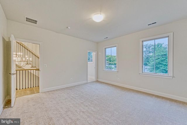 2236 LAUREL RIDGE RD, Vienna, VA 22181