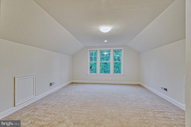 2236 LAUREL RIDGE RD, Vienna, VA 22181