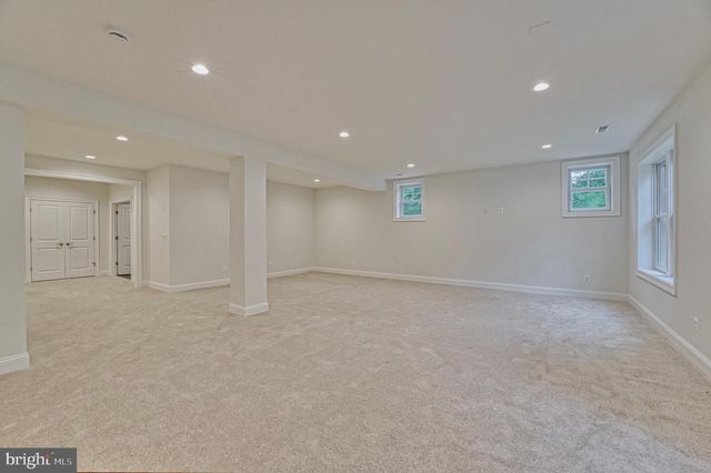 2236 LAUREL RIDGE RD, Vienna, VA 22181