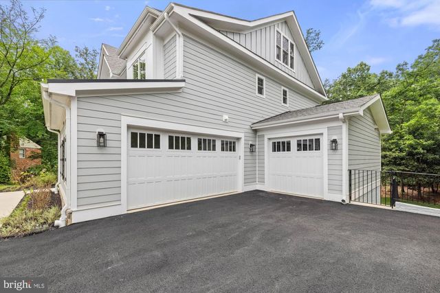2236 LAUREL RIDGE RD, Vienna, VA 22181