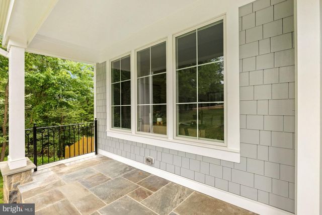 2236 LAUREL RIDGE RD, Vienna, VA 22181