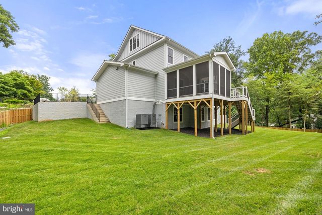 2236 LAUREL RIDGE RD, Vienna, VA 22181