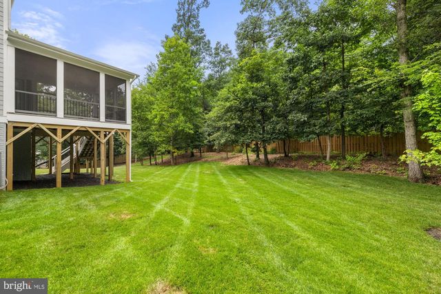2236 LAUREL RIDGE RD, Vienna, VA 22181