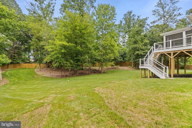 2236 LAUREL RIDGE RD, Vienna, VA 22181